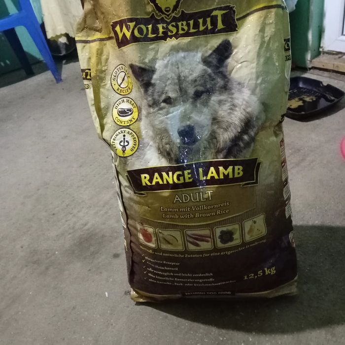 Hrană uscată marca wolfsblut