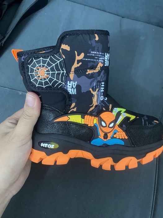 Ботинки детские.