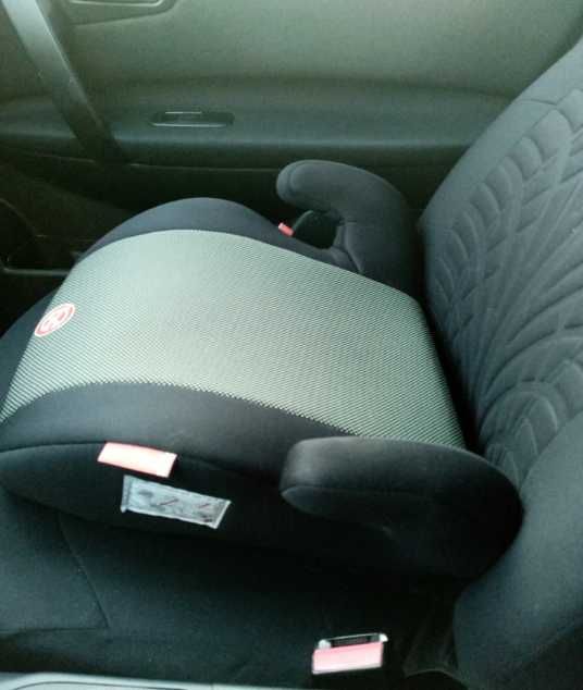 бустер детский для автомобиля