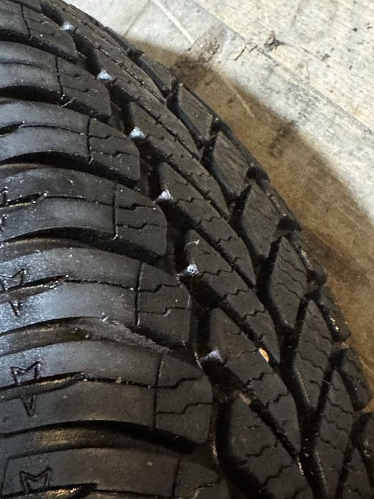 Cauciucuri iarna Debica 185/65R14 dot 3421 ca noi fara defecte 2 buc