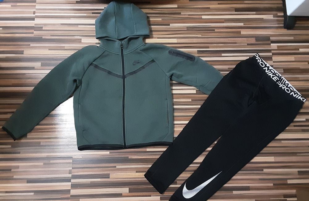 (L 147-158) nike Tech fleece оригинална горница(69лв) термоклин(40лв)