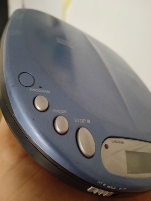 Walk CD player Universum Germany