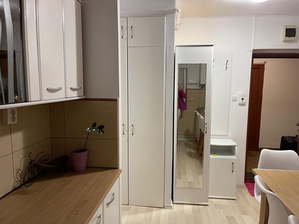 Apartament cu o camera de inchiriat