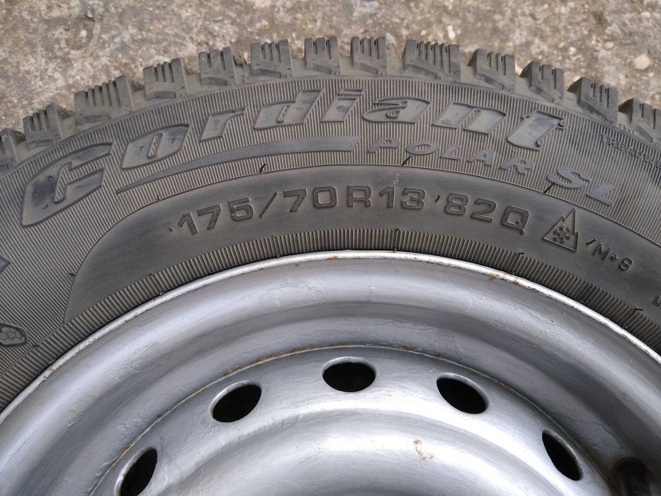 Гуми с джанти 175/70R13 за LADA