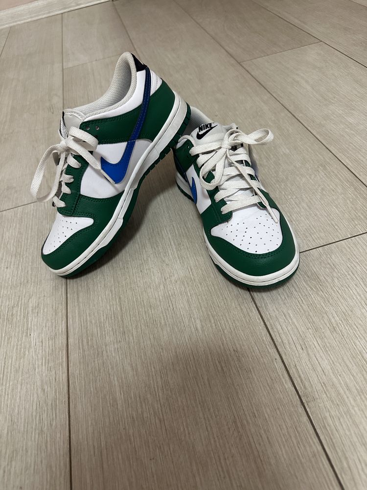 Кецове Nike Dunk Low