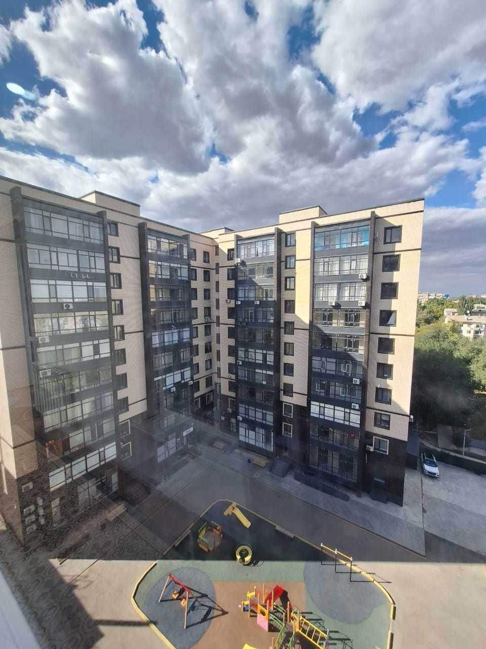 Продаётся 3 комн. квартира, район ЗигЗаг.