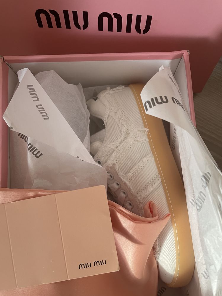 Бели платови кецове Miu Miu