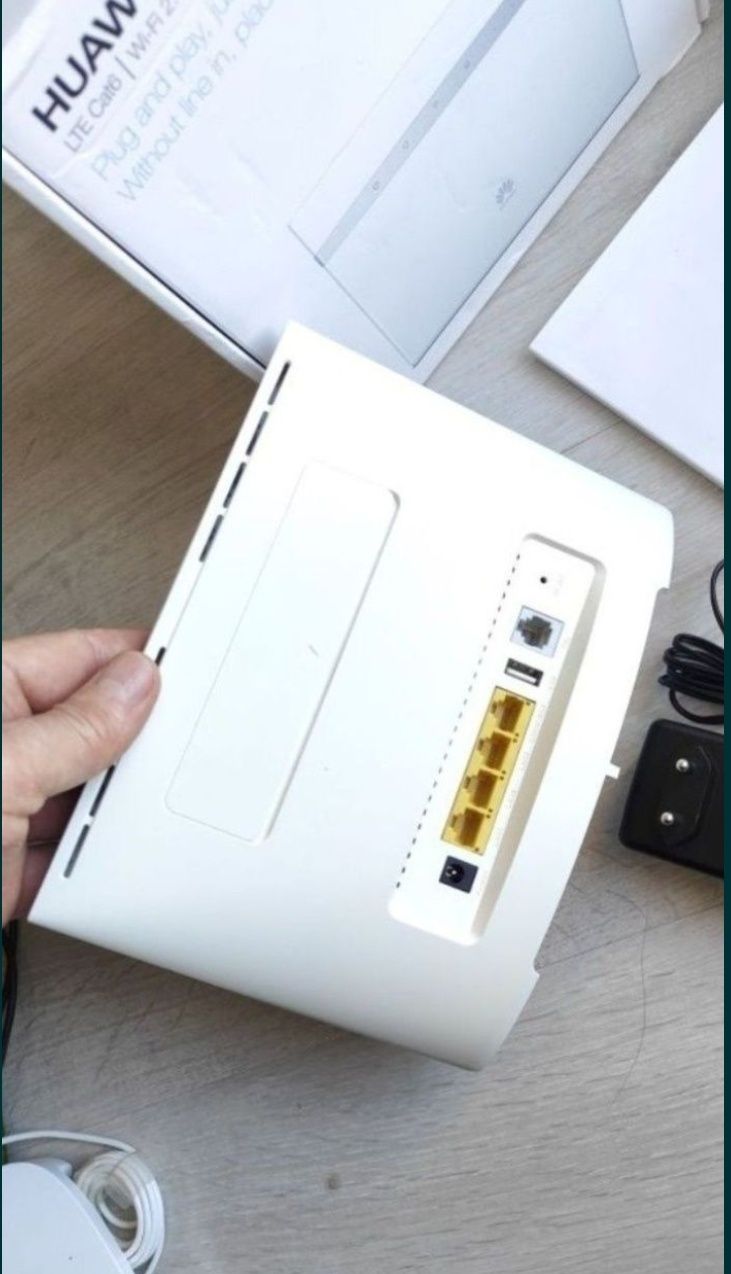 Router Huawei B525 LTE 4G Wi Fi dual band slot SIM-decodat-Nou