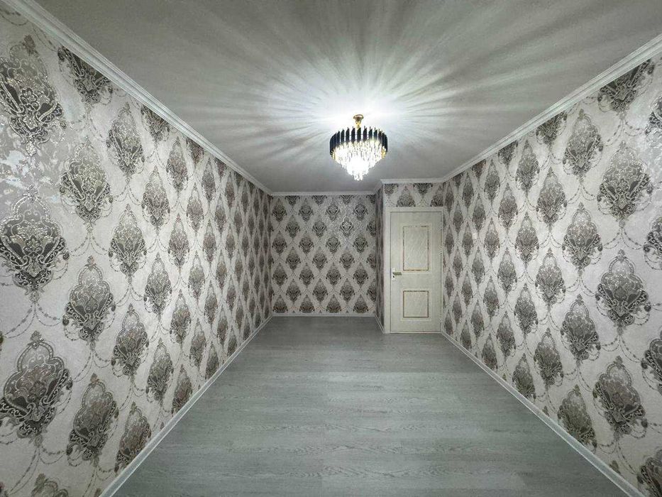 Buxoroda kvartira sotiladi 2 xonali 56m² 1-qavat.