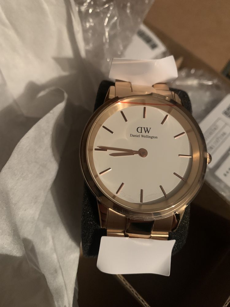 DW00100343 Daniel Wellington Iconic Link