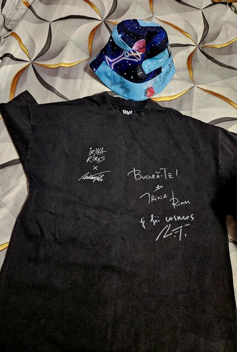 tricou personalizat cu  autograf Irina  Rimes, palarie cu autograf