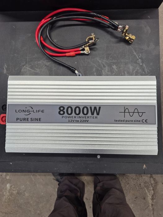 Vand invertor sinus-pur auto si panouri solare 12v - 220