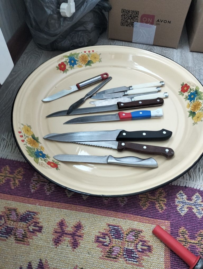 Продам ножи и половник
