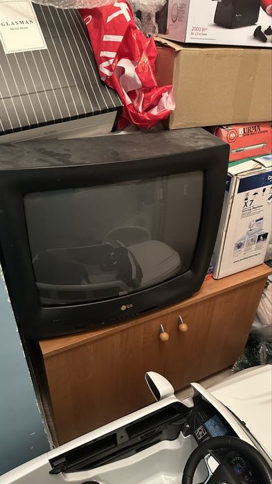 Срочно продам телевизор Lg
