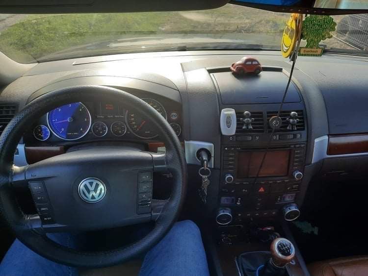 Piese touareg 7L an 2006 motor impecabil 2.5 tdi BAC.fata completa