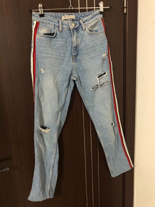 Дънки на марката ZARA