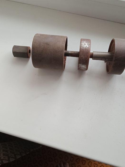 Для замены саллинблоков ВМВ ,3 серии.