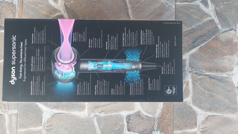 Uscator de par Dyson.