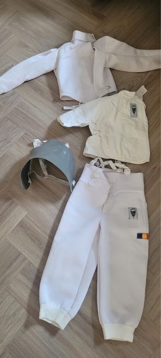 Echipament scrima copii 8-10ani (marime 140)