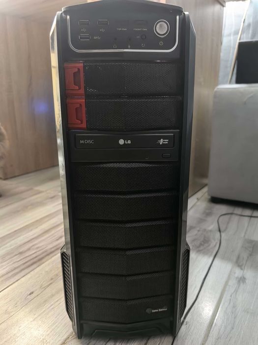 Настолен Компютър 1500 лева