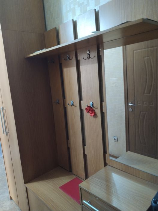 Шкаф в прихожую бу