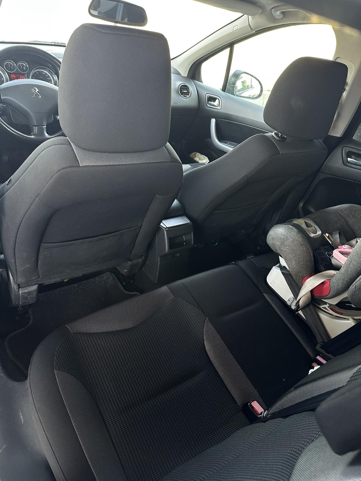 Peugeot 308 1.6 e-HDi  2011г
