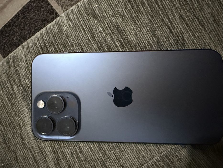 Iphone 15 pro max с гаранция от Yetel
