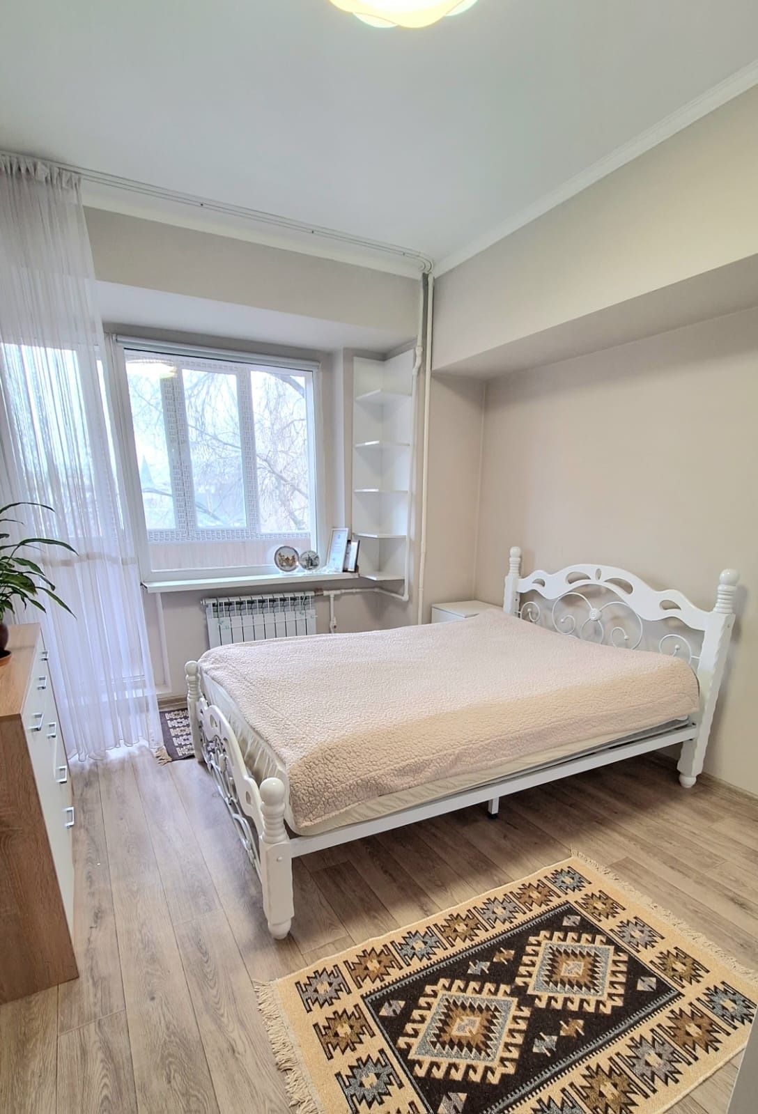 2-комнатная улучшенная квартира Зенкова 31, угол Богенбай батыра