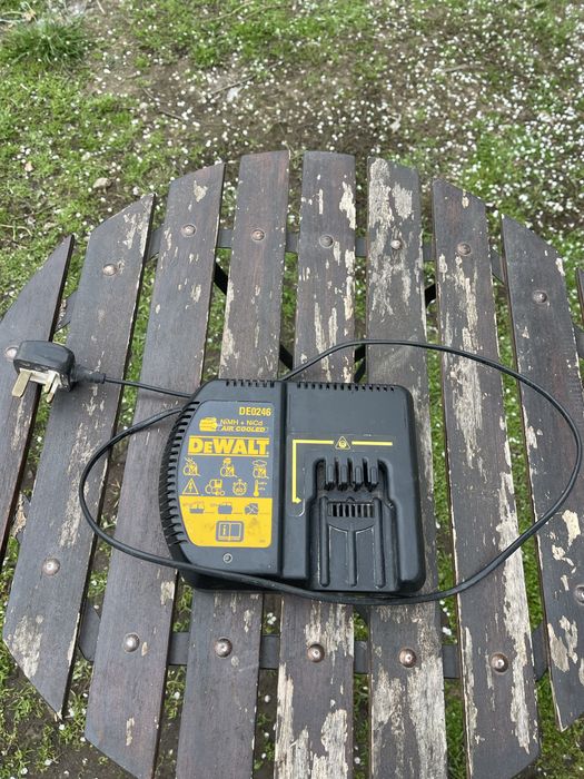 Incarcator Dewalt DE 0246