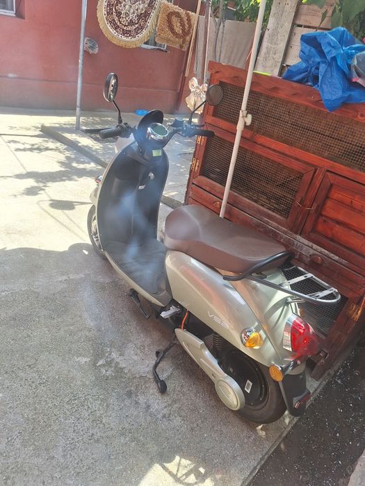Vând scuter eletric 2000w