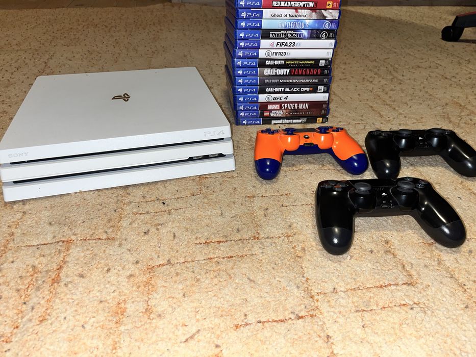 Playstation 4 Pro white