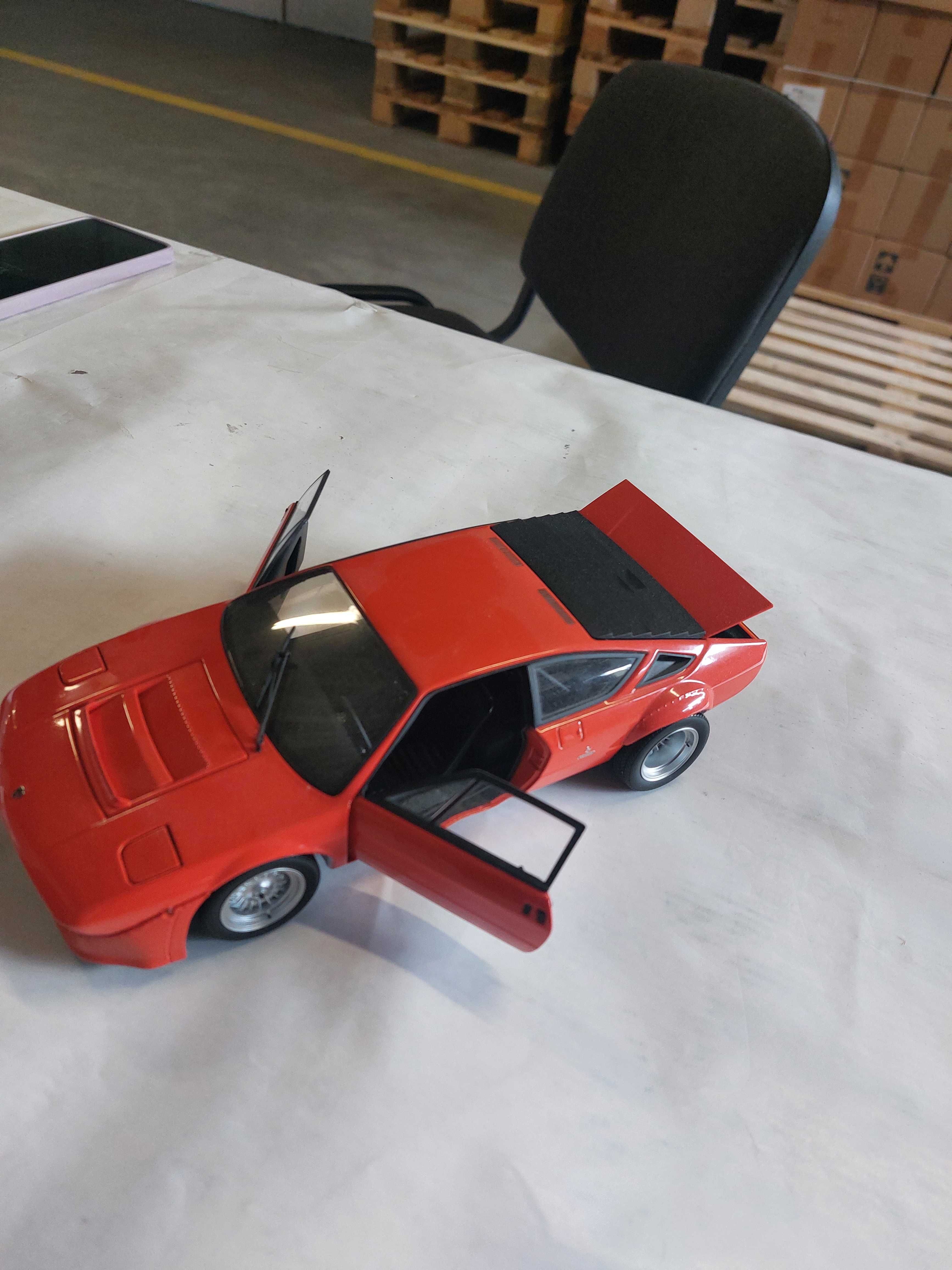 Kyosho Lamborghini Urraco Rally 1/18