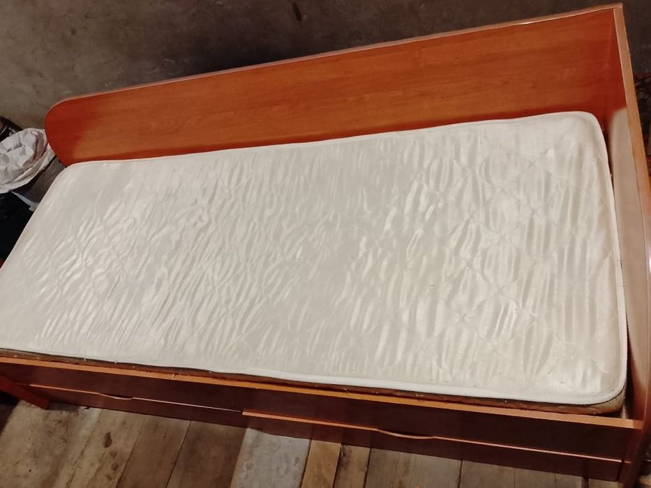 Продам подрастковые кровати