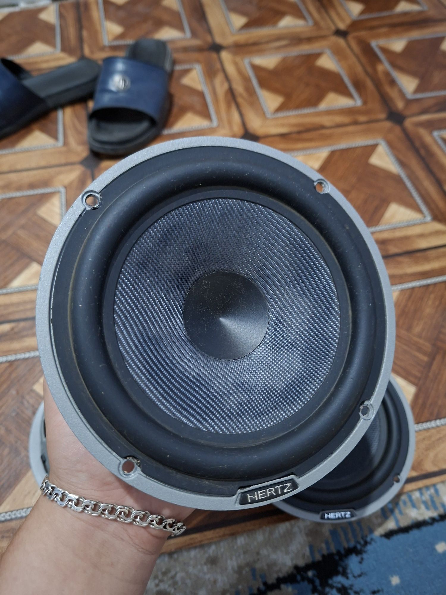 Hertz  HV165 16sm