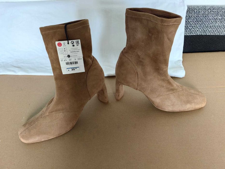Bershka - Cizme cu toc, Marimea 37. Pentru Femei. NOI.
