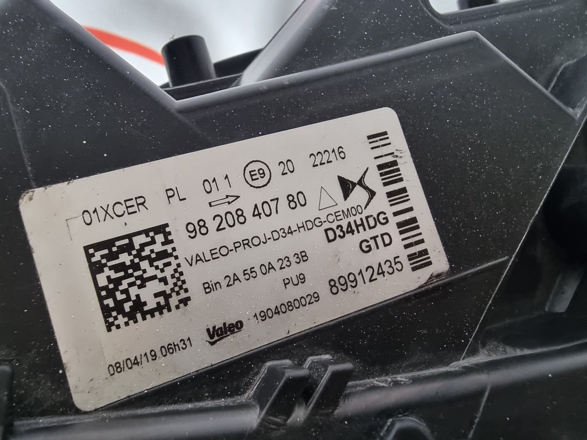 Far stanga led Citroen DS3 Crossback dupa 2019 cod 9820840780