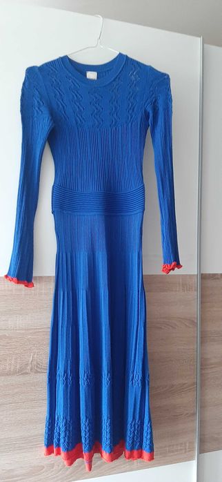 Ефектна рокля три сезона на стилния италиански бранд Pinko