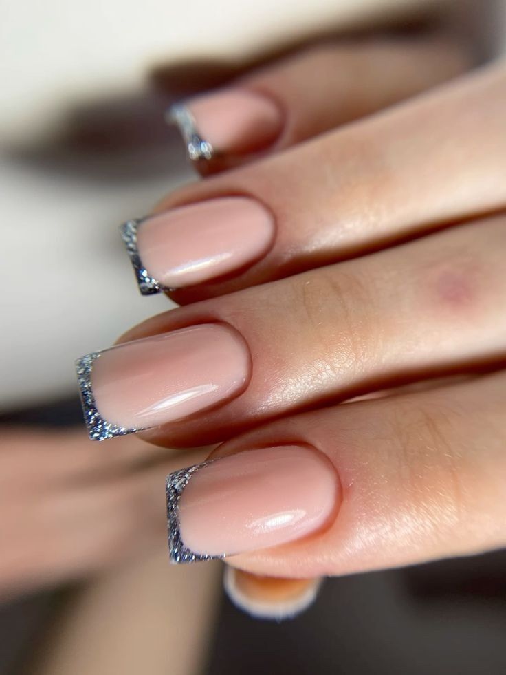 Nails bucuresti Tehnician unghii