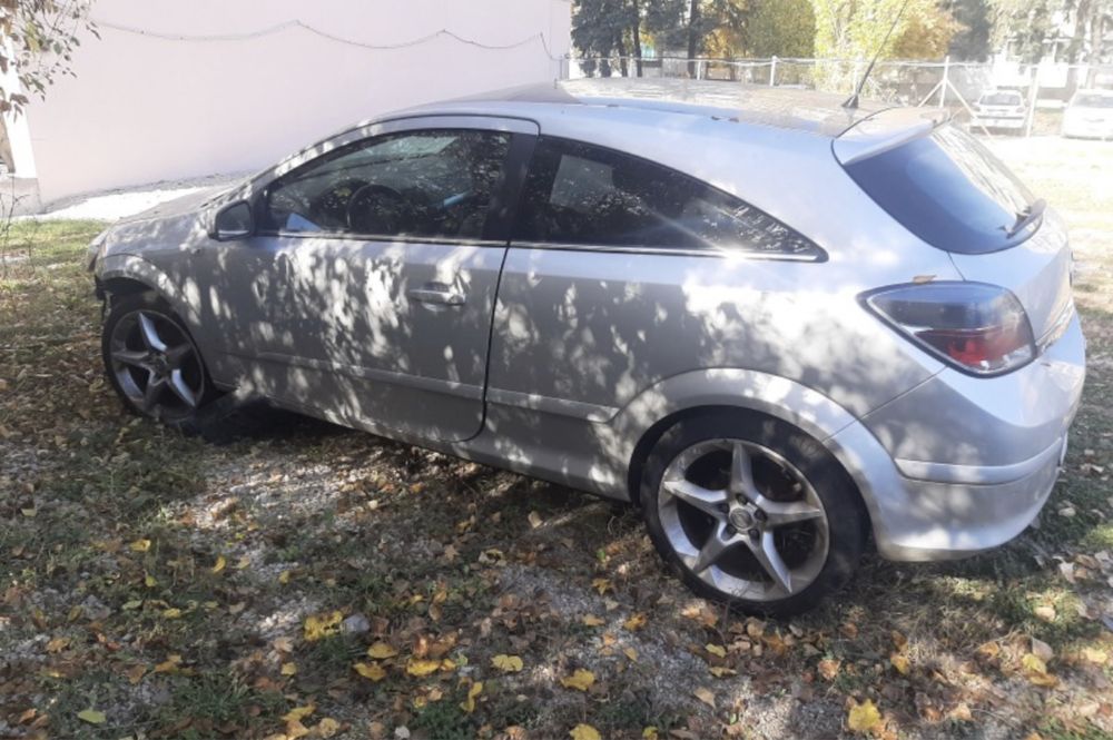 Opel astra 1.7 cdti на части