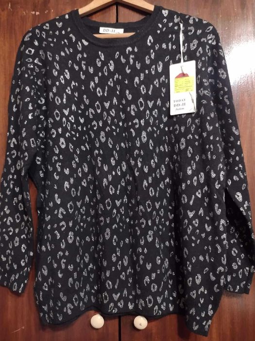 нова черна блуза с етикет