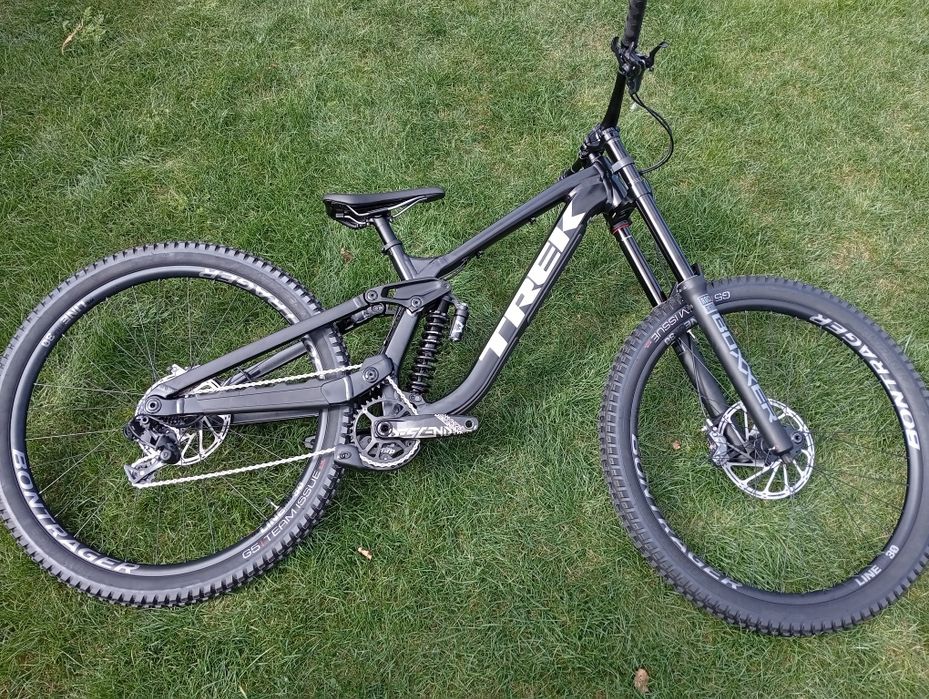 Bicicleta DH  Trek Session 8 29" 2025 Noua