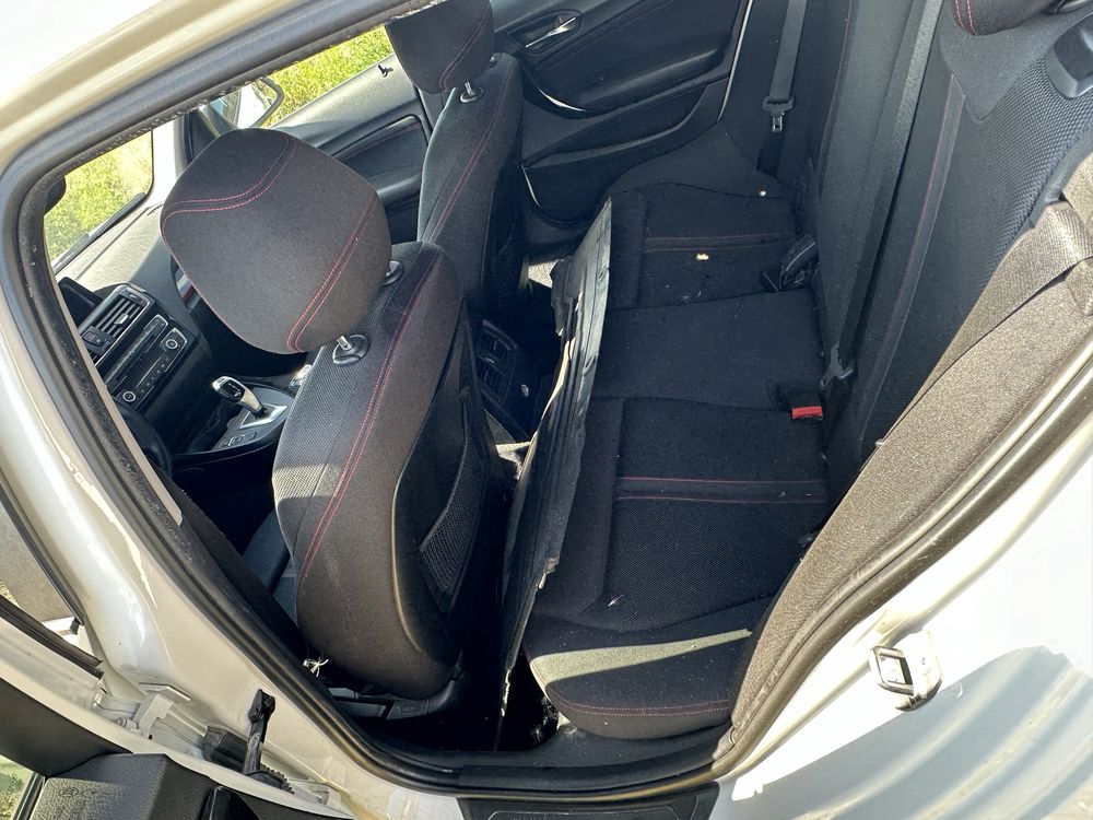 Bmw seria 1 sportline 118d led automat avariat pentru dezmembrat