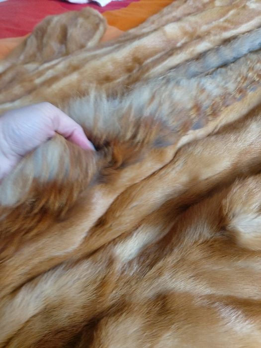 Естествено палто от лисица