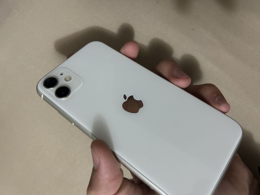 iPhone 11 oq joy 128 yomks 70