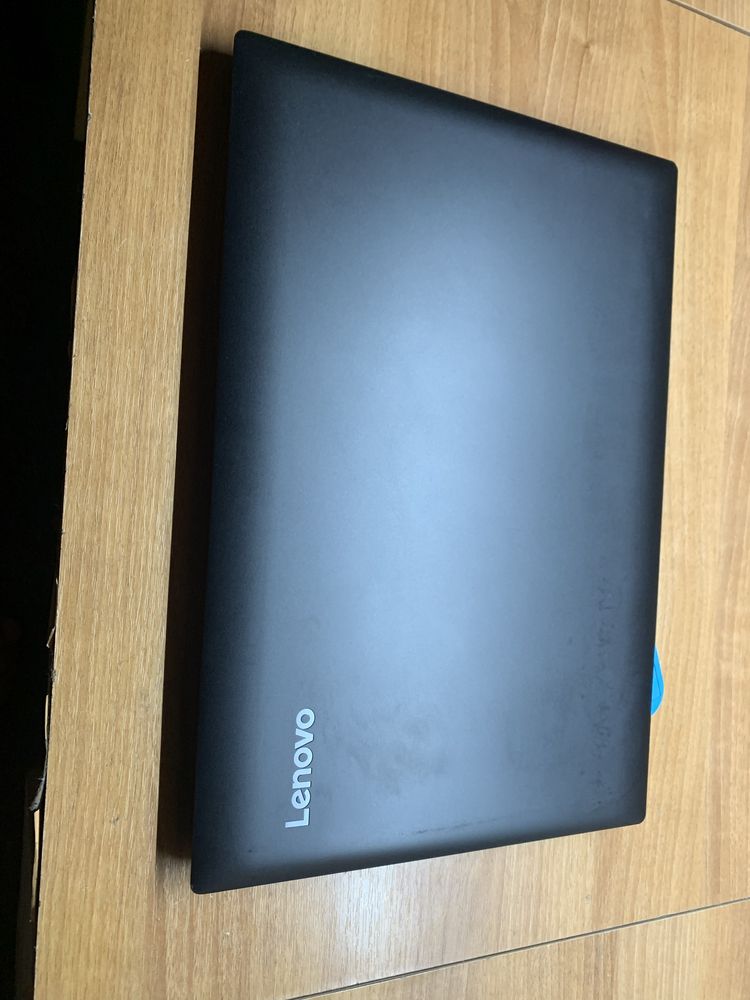 Laptop Lenovo 320-17ikb i7-7500u ,8gb ram ,ssd 128 gb hdd 1tb