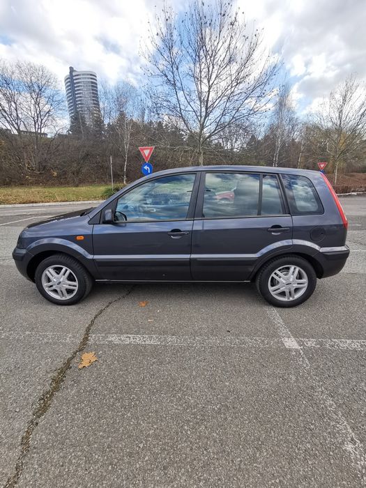 Vând Ford Fusion 1.6 TDCI 2006
