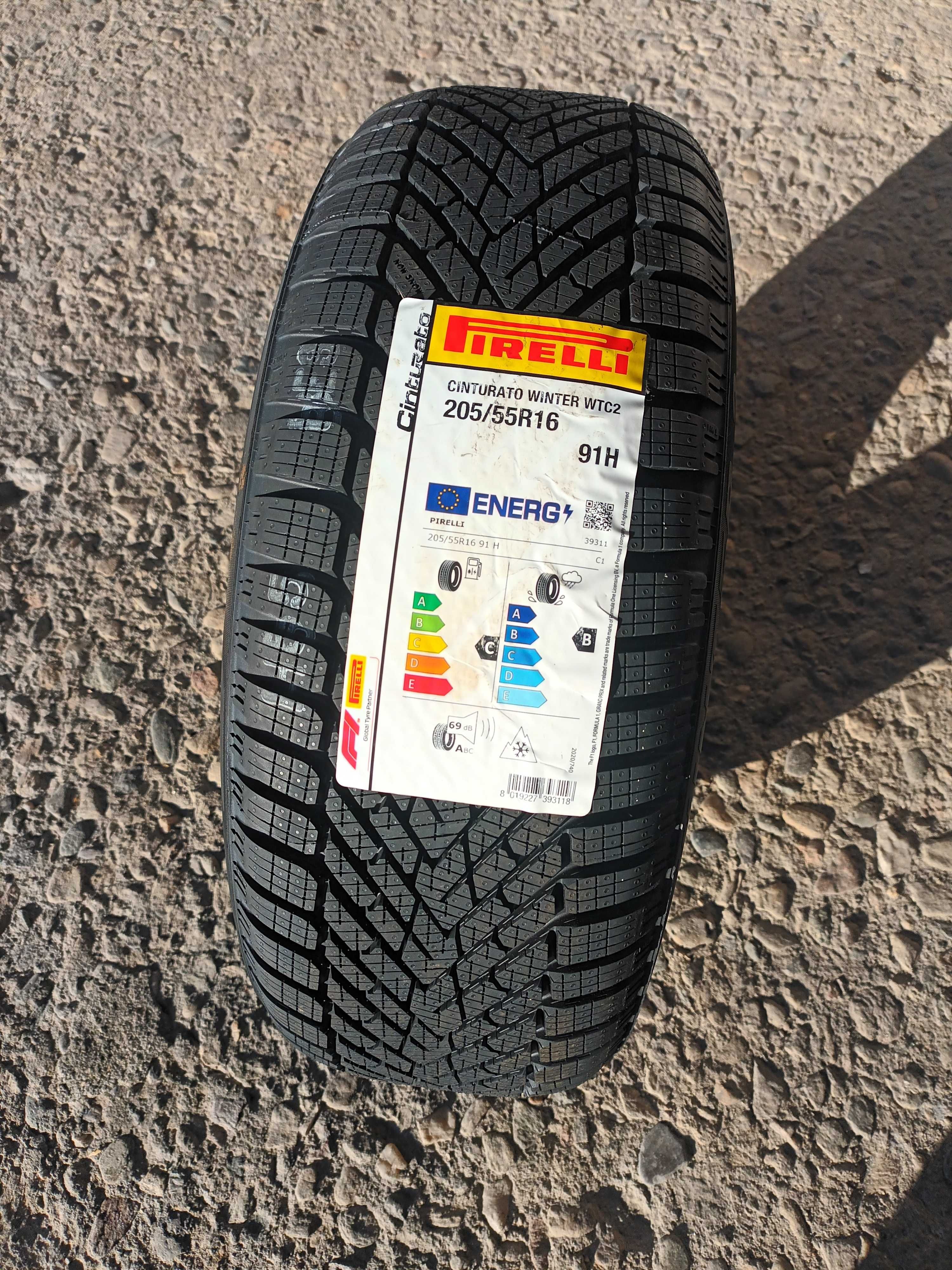 Нови зимни гуми 205/55 R16 Pirelli Cinturato Winter 2 91H M+S с борд