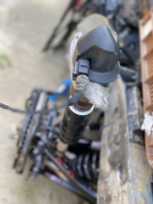 Amortizor electric stânga spate Audi A4 B9 break