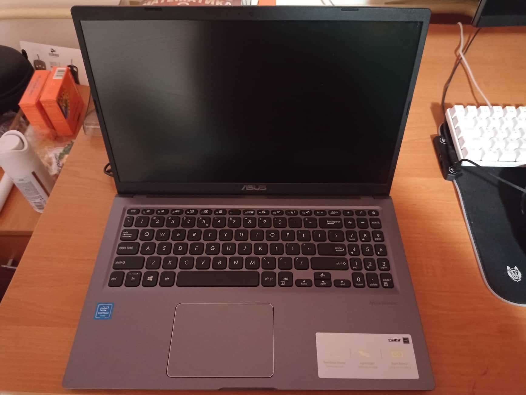 Чисто нов, много лек и компактен лаптоп Asus X515MA,оригинално зарядно
