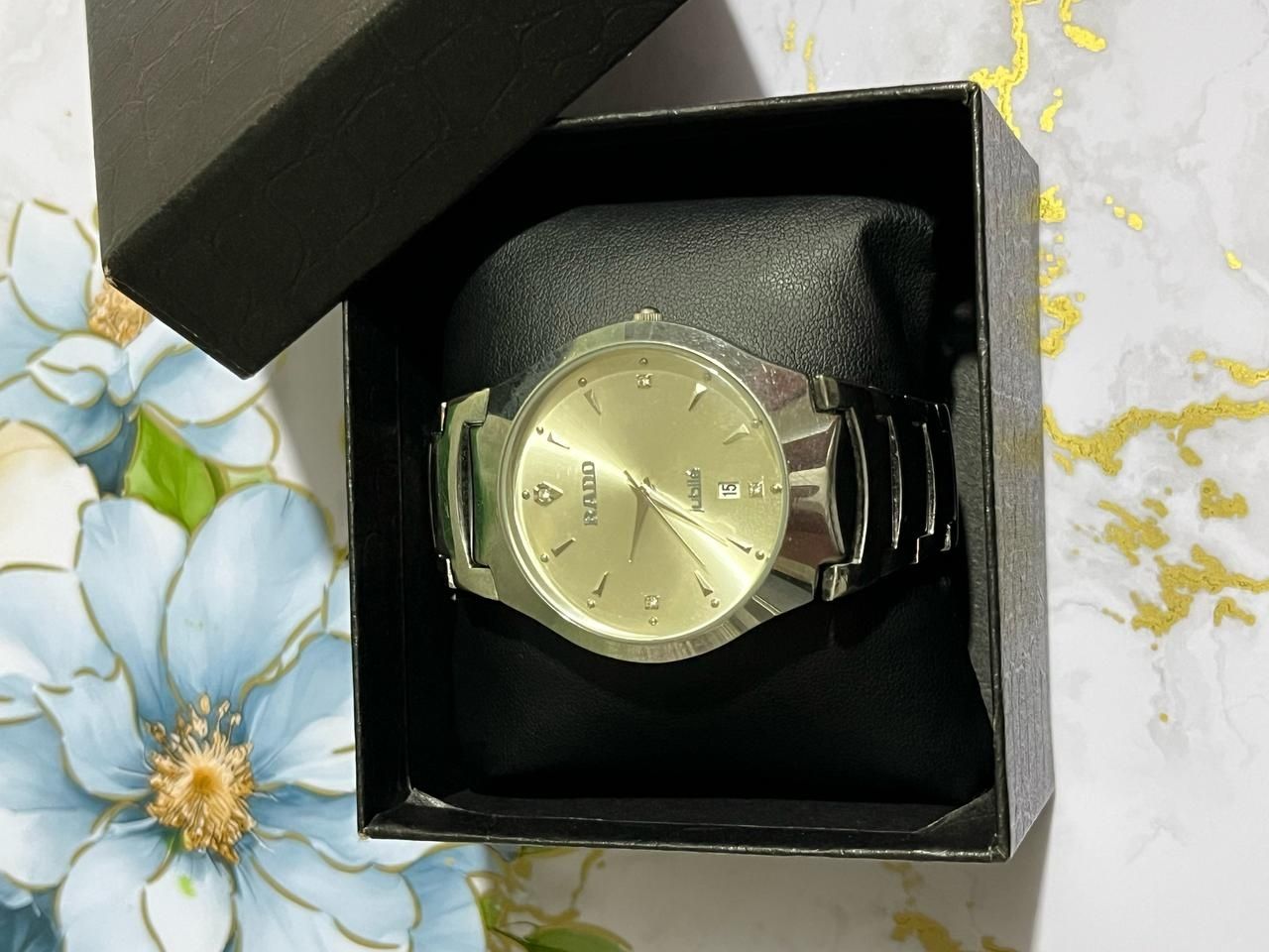 Часы Rado продаю